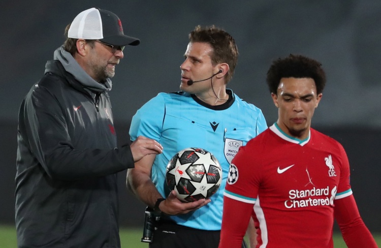 S12小组赛赛程出炉：EDG首场将在10月8日9点对阵T1