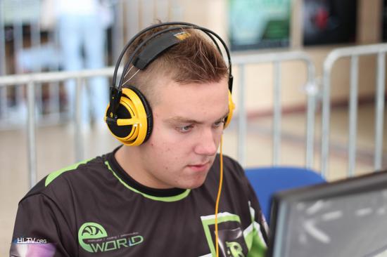 GEN监督Score：（击败DK）证明了GEN也是可以争冠的队伍