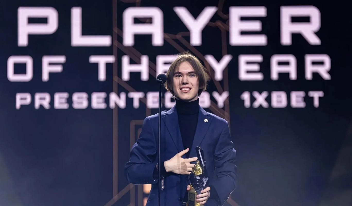 恭喜武汉eStarPro获得王者荣耀挑战者杯总决赛总冠军