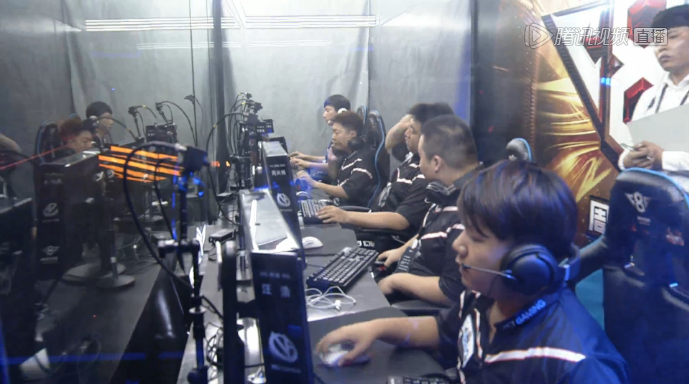 eStar新体系逐渐成型，下赛季看好他们能夺冠