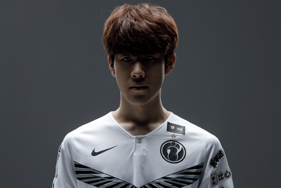 Ninjas in Pyjamas 教练：我们有点太过于依赖中单了