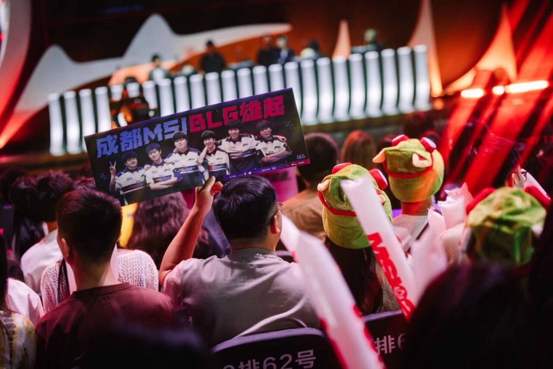 RNG赛后群访 GALA：AD英雄其实都差不多吧，就看哪个玩的好