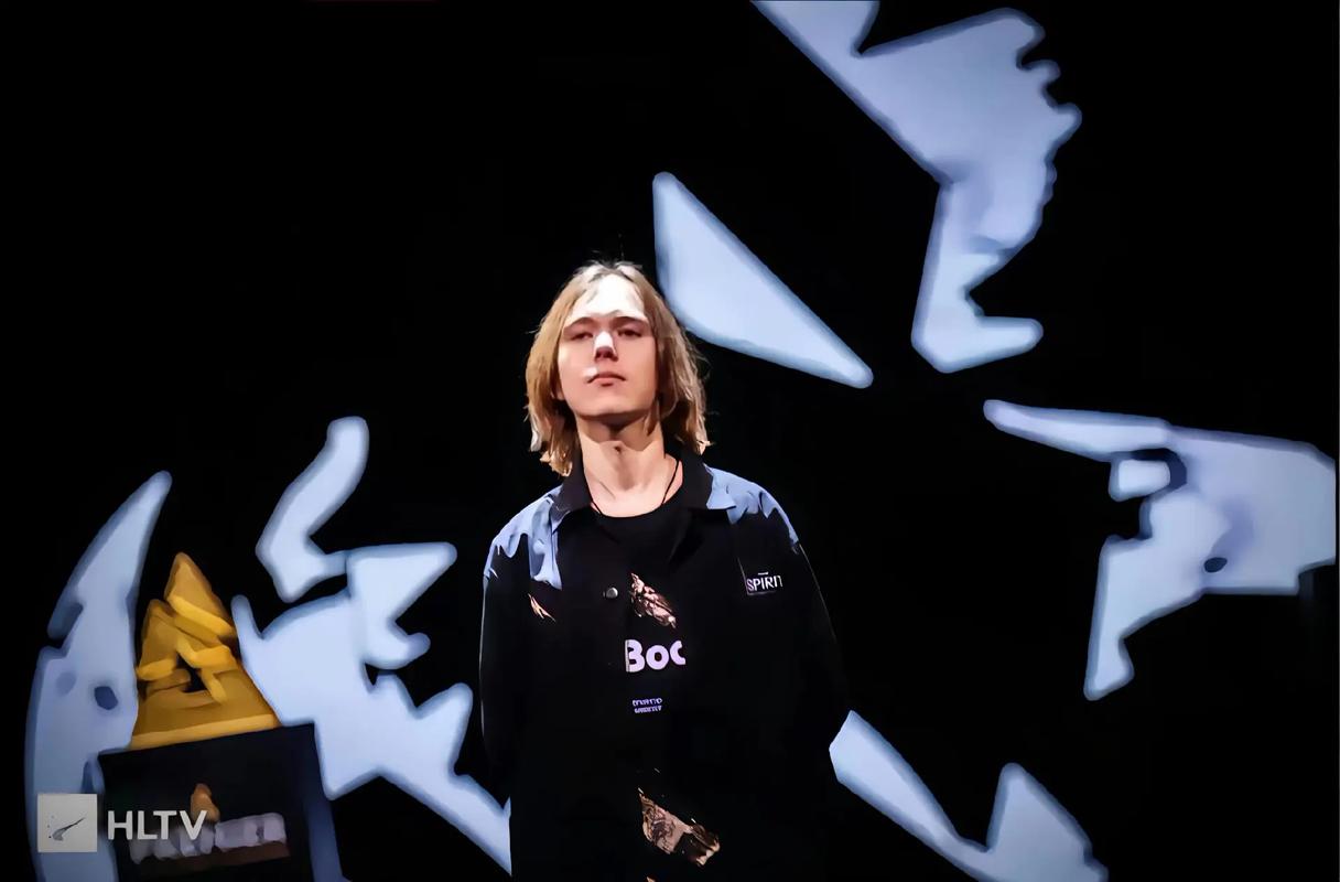 LPL夏季赛热门英雄：蝎子+豹女包揽上野，中单飞机