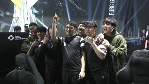 LPL S赛两冠，哪个冠军的含金量更高？